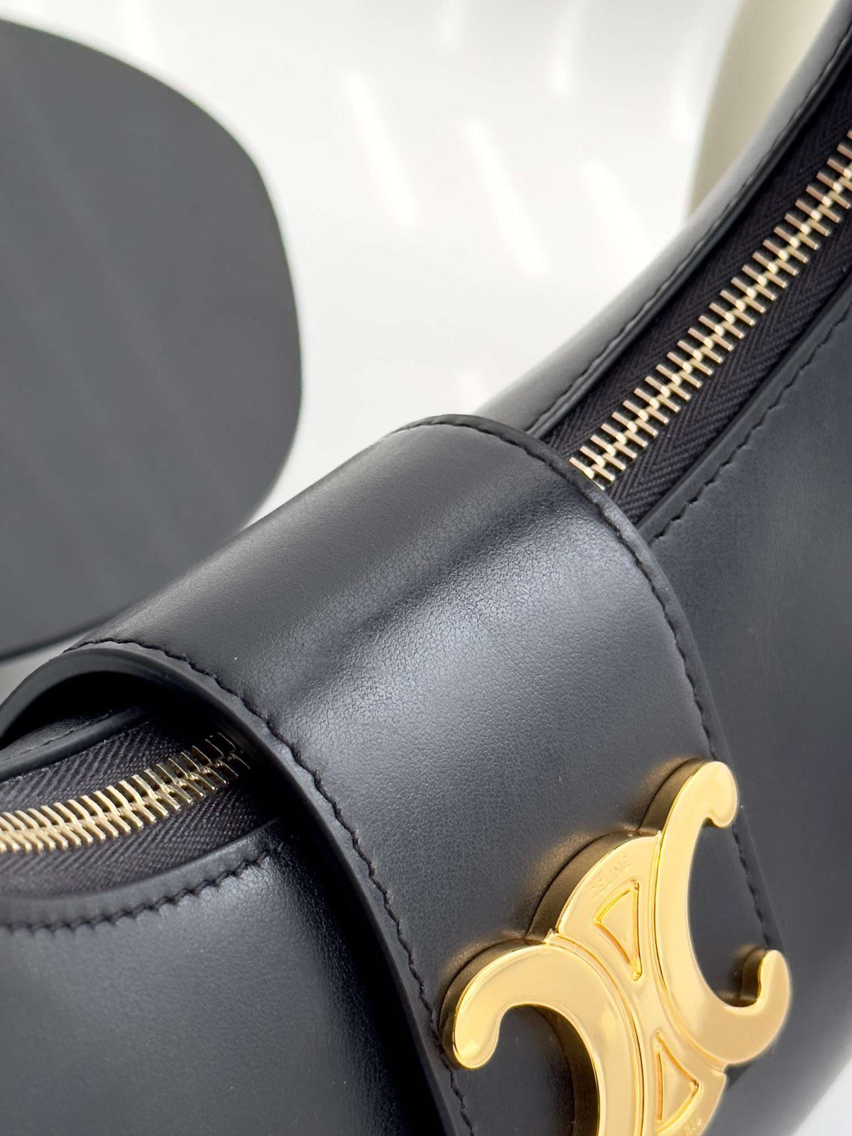 Celine Triomphe Curved Black Matte Leather 23x14x7cm