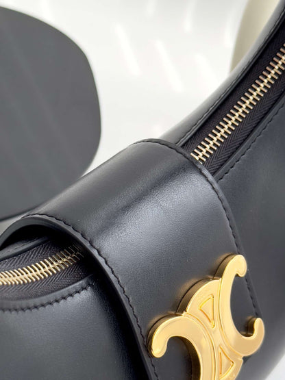 Celine Triomphe Curved Black Matte Leather 23x14x7cm