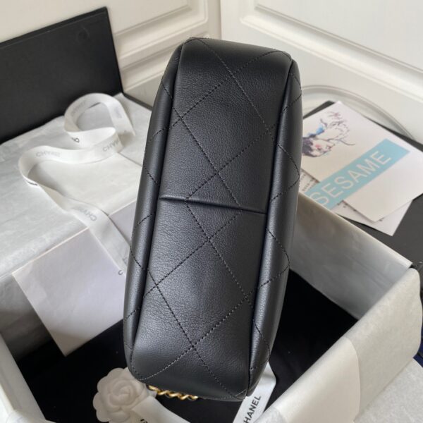 Chanel 23A Hobo Calfskin Black