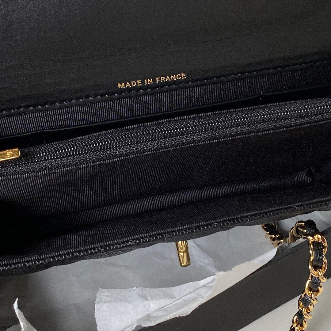 Chanel Handle Bag Lumpy Skin Handbags Black With Lock Gold 19cm