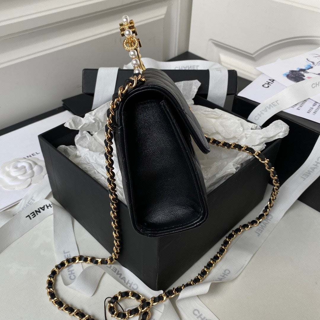 Chanel Woc Pearl Handle Plated Handbags Black Leather With Lock Gold 11.5×14.5×5.5cm