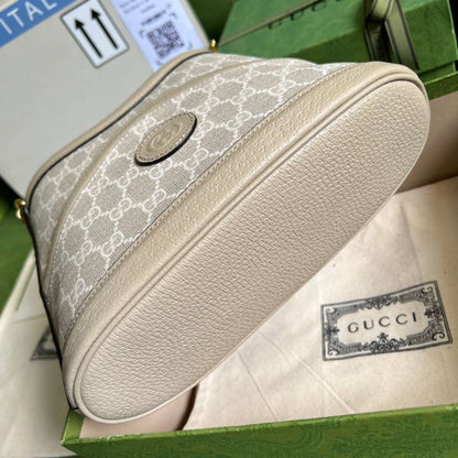 Gucci Handle Bag with Gucci Like Auth Logo Pattern 25x21cm