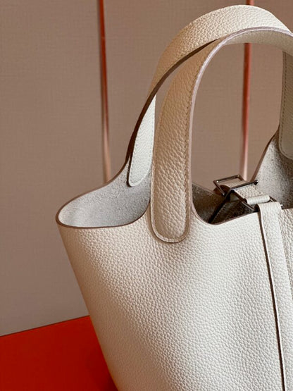 HN 18 White Togo Leather Sliver Hardware