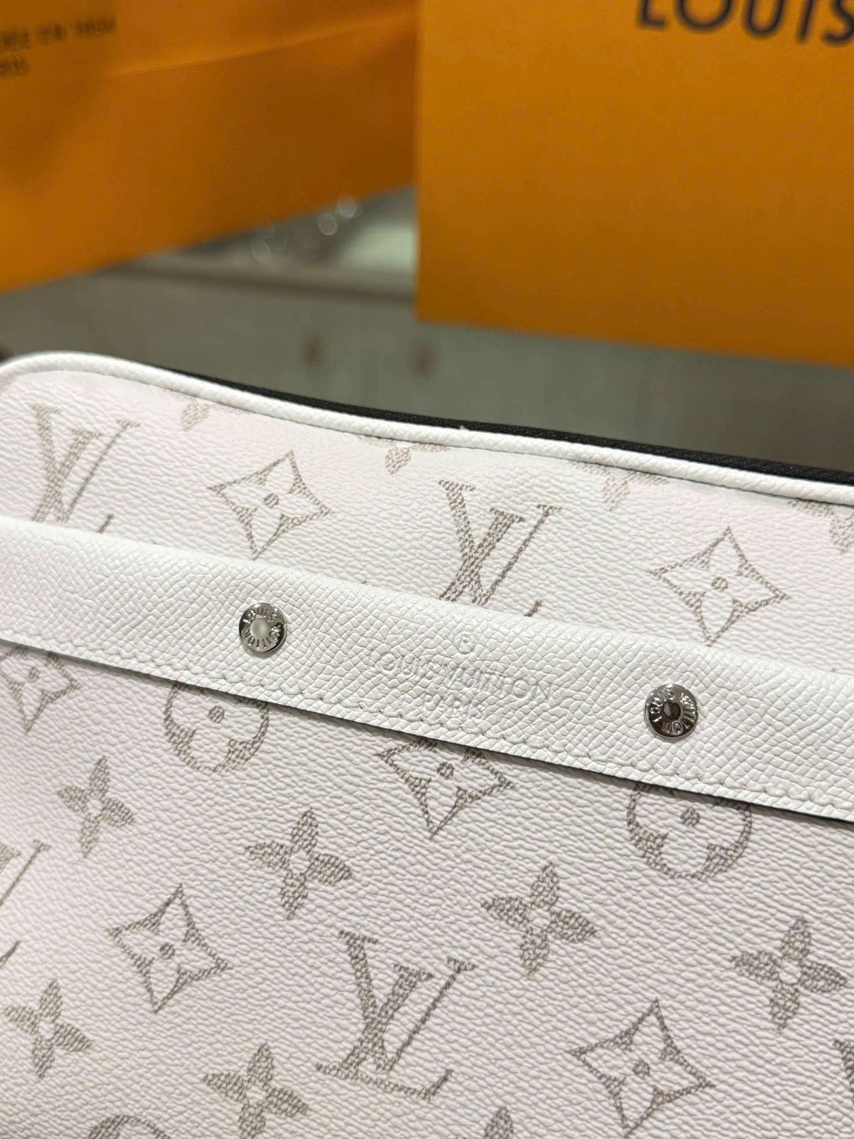 Louis Vuitton LV Alpha Monogram White Handbag 24x16x8cm