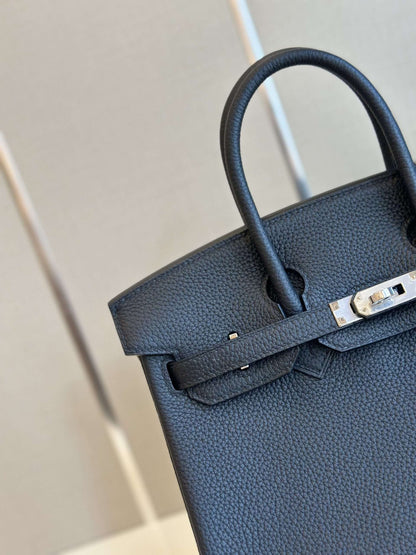 HN 30 Dakr Blue Togo Leather Palladium Hardware
