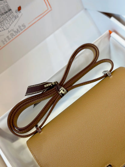 HN 19  Brown Epson Leather Palladium Hardware
