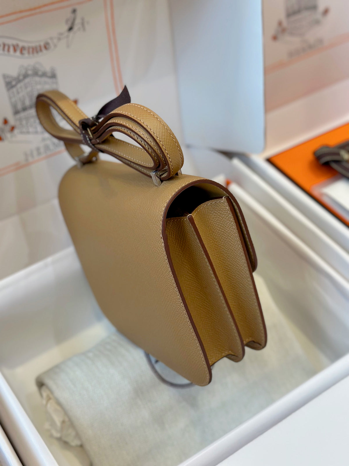 HN 19  Brown Epson Leather Palladium Hardware
