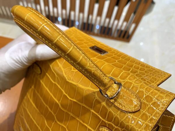 HN 25 Sellier Jaune ambre Genuine Alligator Crocodile skin Gold hardware