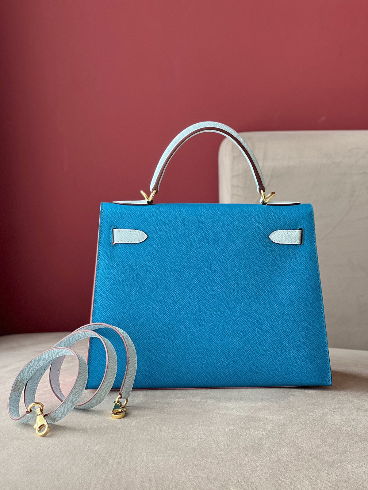 HN 28 Epsom Light Blue/ Electric Blue/Rose Pink Gold Hardware