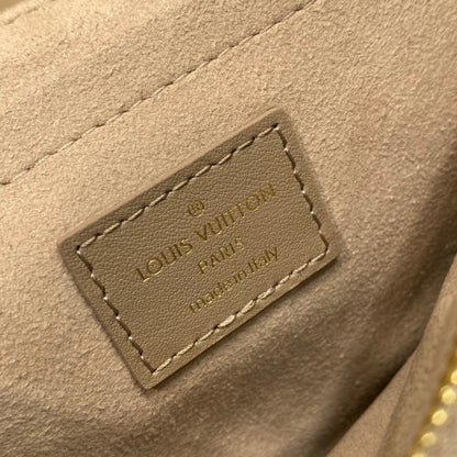 Louis Vuitton LV New Wave Woman’s Cowhide Leather Handbags 24x14x9cm