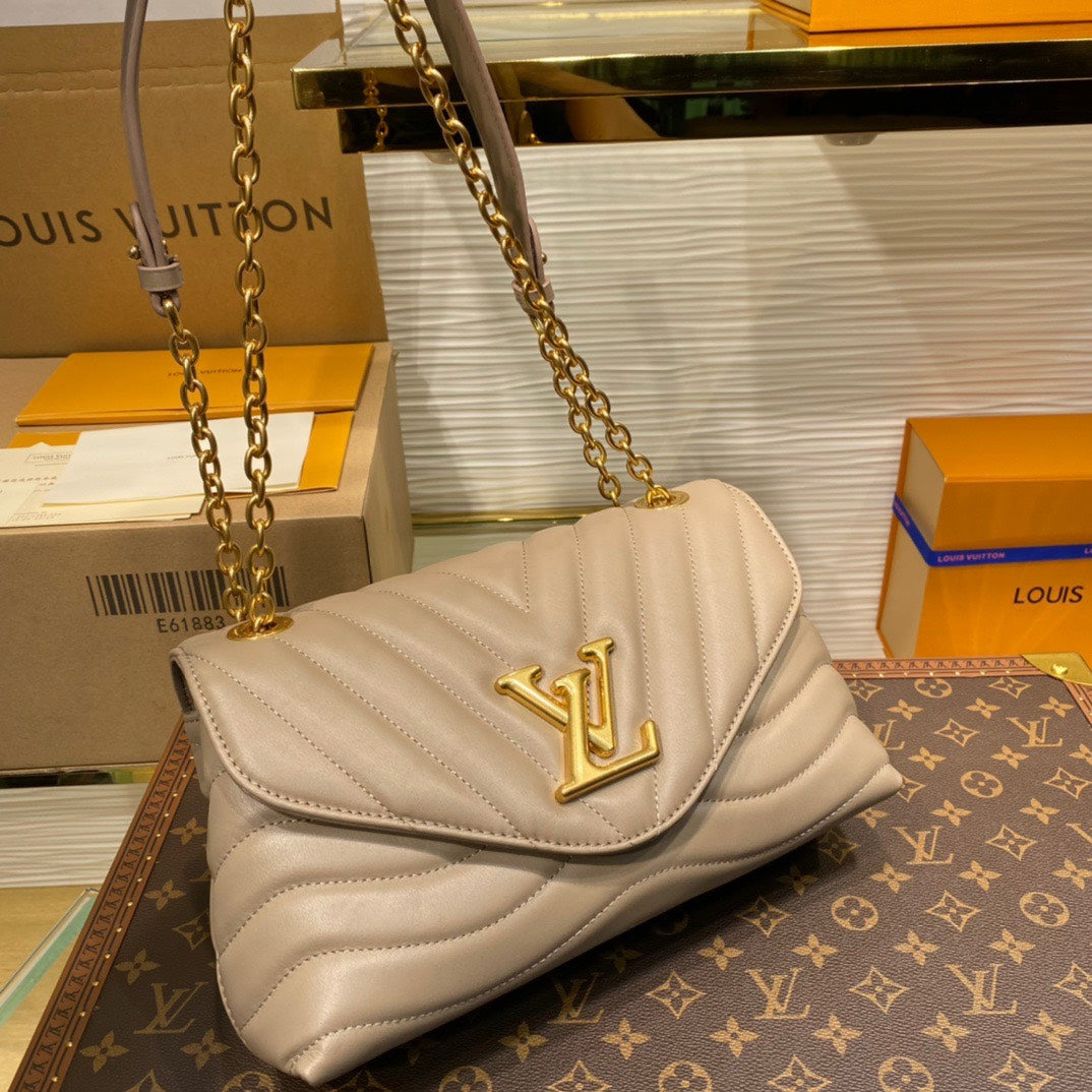 Louis Vuitton LV New Wave Woman’s Cowhide Leather Handbags 24x14x9cm