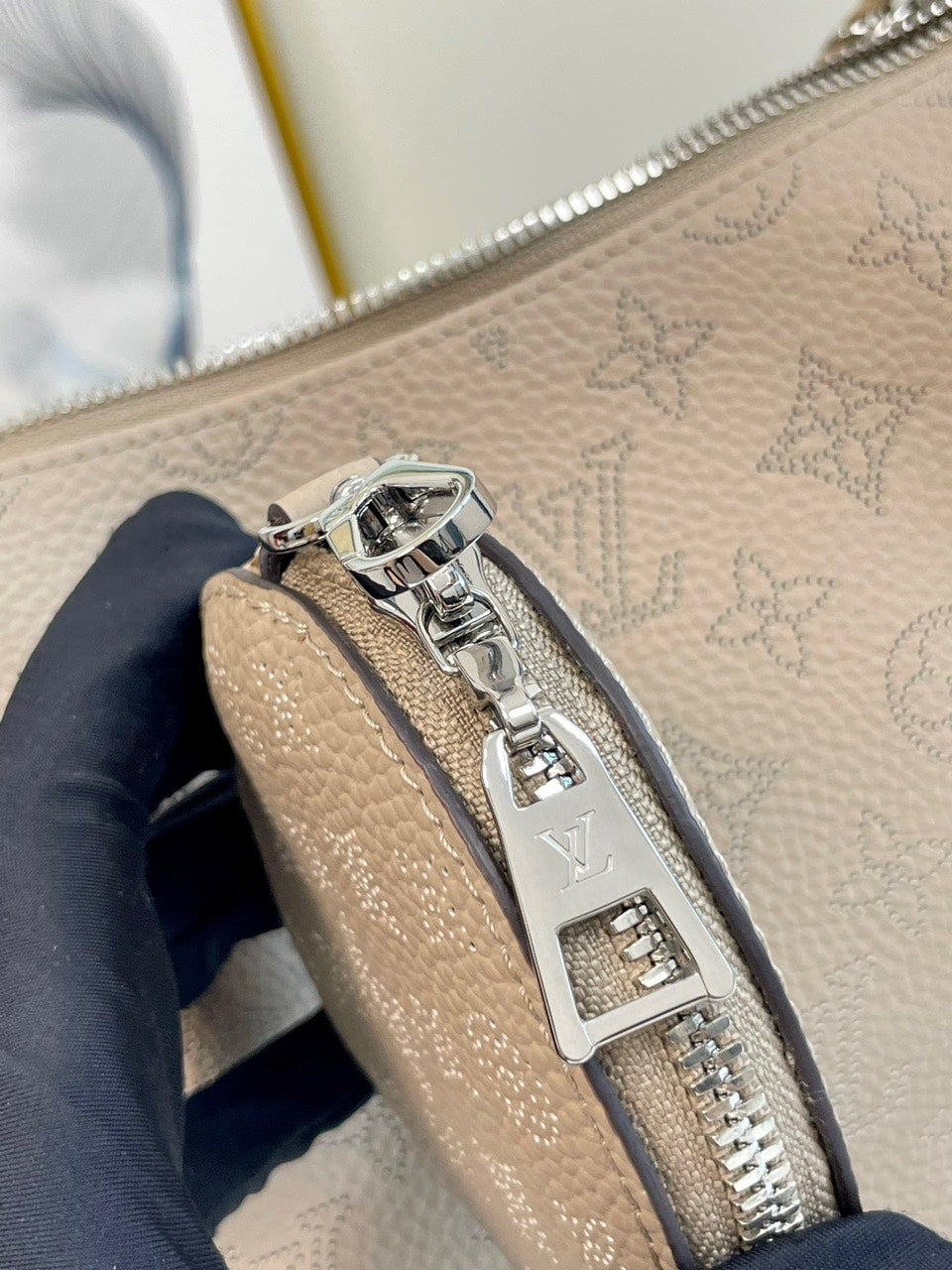 Louis Vuitton LV Baia Mahina Mono Pattern Like Auth Handbags 26x17x7.5cm