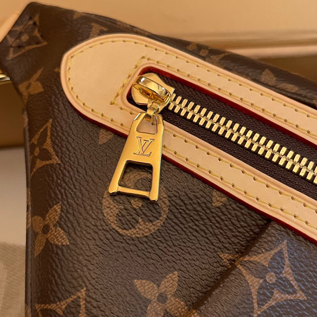 Louis Vuitton LV Bumbag Monogram Handbags 38x16x8cm