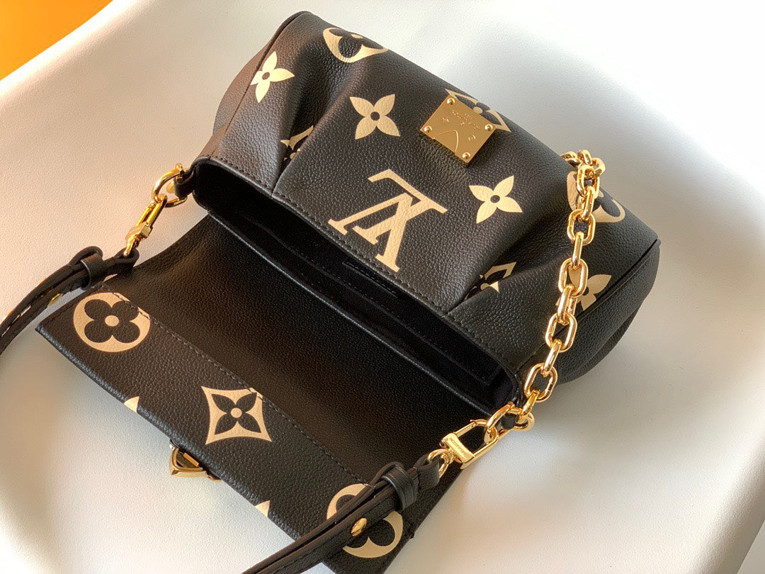Louis Vuitton LV Favorite Black Handbags 24x14cm
