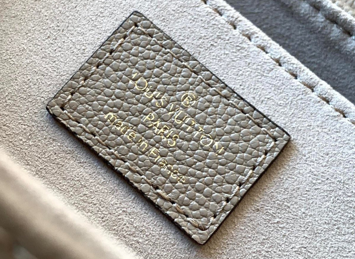 Louis Vuitton LV Favorite Brown Like Auth Handbags Lock Gold 24x14cm