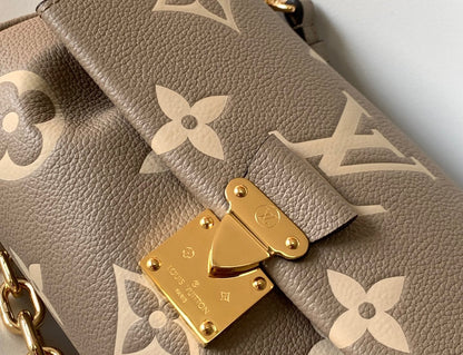 Louis Vuitton LV Favorite Brown Like Auth Handbags Lock Gold 24x14cm