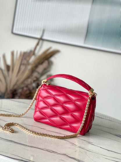 Louis Vuitton LV Twist Like Auth Woman’s Red Handbags Smooth Leather 23cm