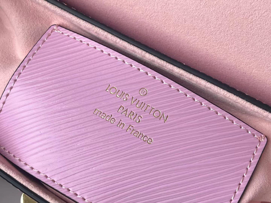Louis Vuitton LV Twist Pink Handbags With Lock Gold 24cm