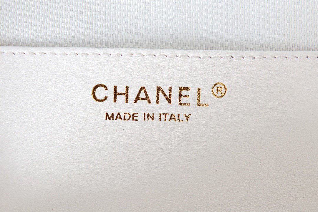 Chanel The One Like Auth Handbags Smooth Leather Heart-Pattern Milk Lock Gold 16.5x18x6.5cm
