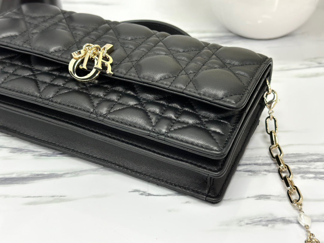 Dior Women’s Super Handbag Black Crossbody Bag 21×11.5cm