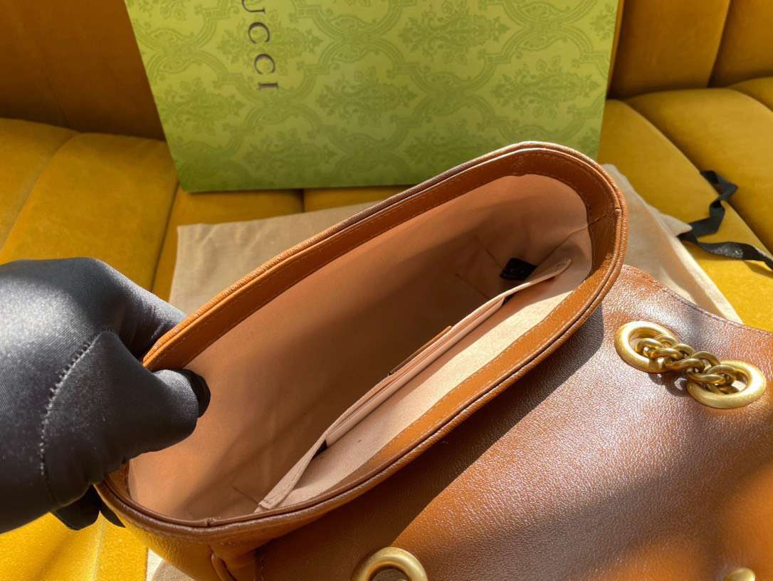 Gucci Marmont Women’s Handbag Super Brown Smooth Leather 22cm