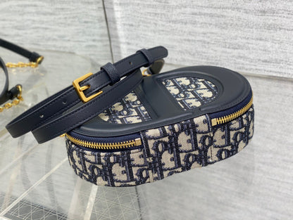 Dior branded women’s handbag with crossbody strap 18x6cm