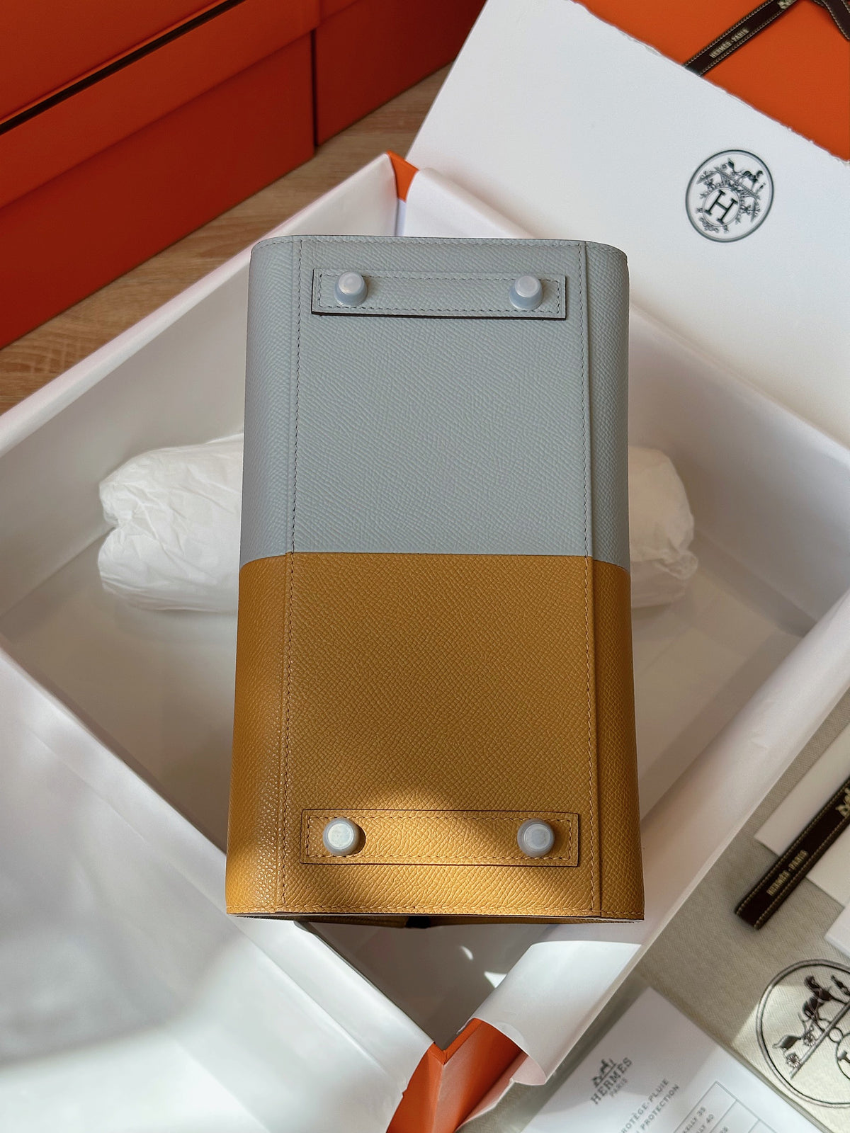 HN 25 Gray/Brown Epsom leather Palladium Hardware