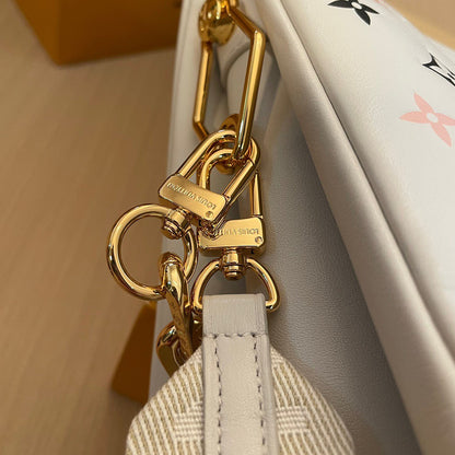 Louis Vuitton LV Coussin Monogram Like Auth Handbags Mix Pink Black Pattern 26x20x12cm