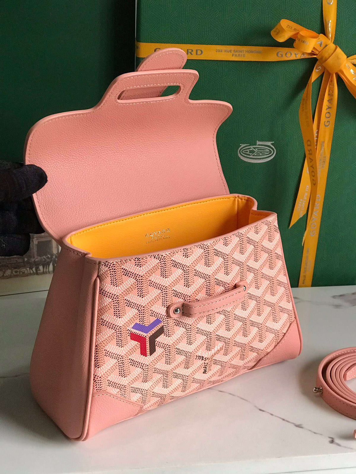 Goyard Saigon Handbag Pink Women’s Wooden Handle 20x15cm