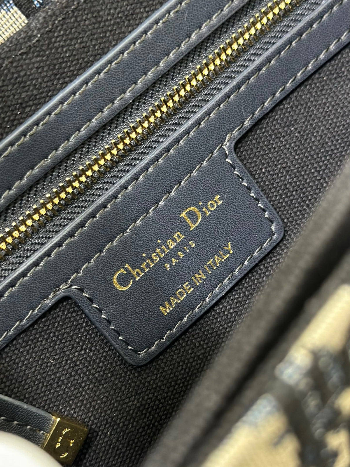 Dior 30 Montaigne Avenue Monogram Super Bag 22.5x12cm