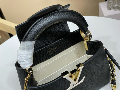 Louis Vuitton LV Capucines BB Black Cowhide Leather Handbags 21x14x8cm