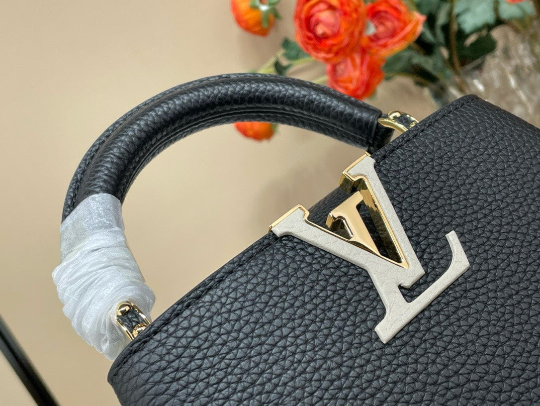 Louis Vuitton LV Capucines BB Black Cowhide Leather Handbags 21x14x8cm