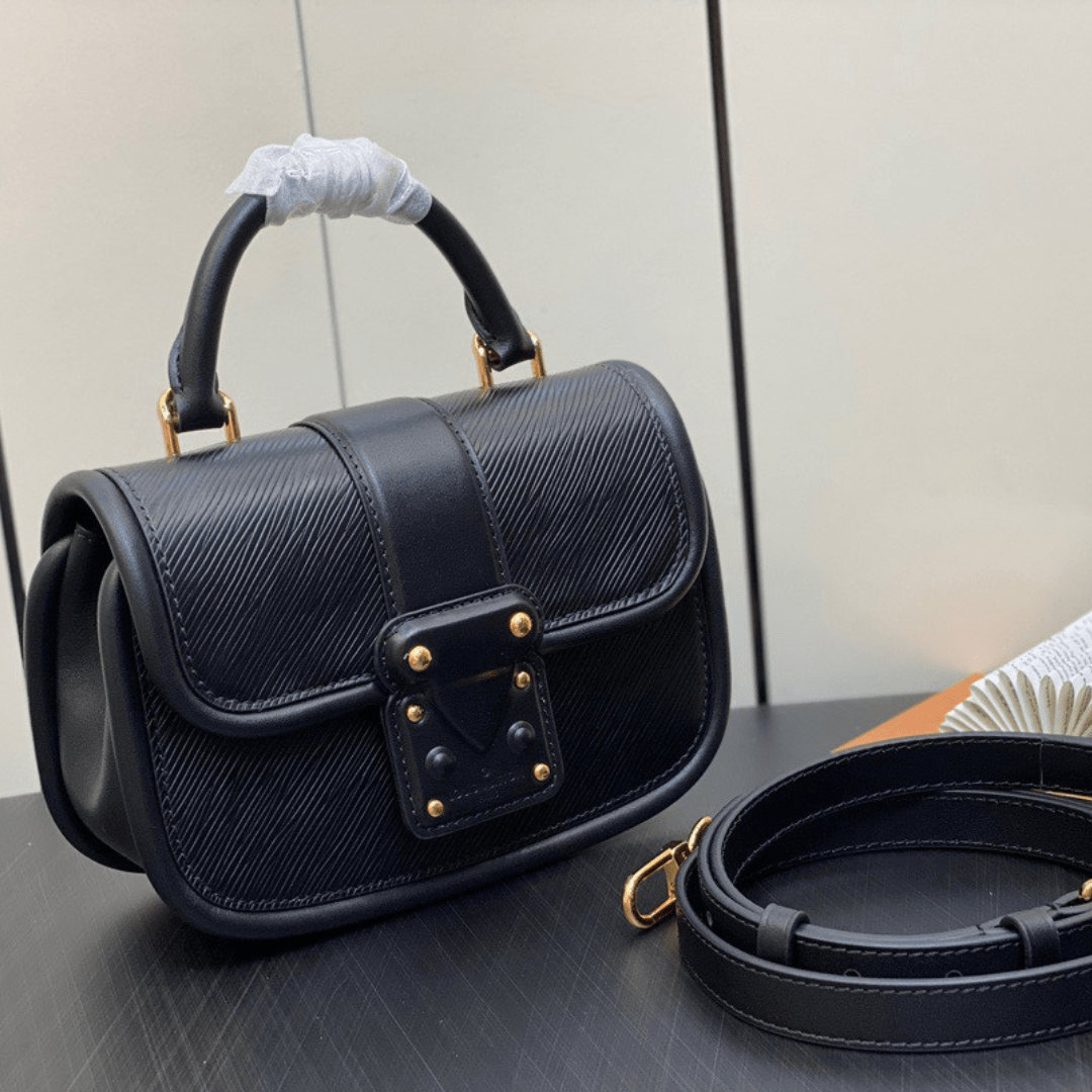 Louis Vuitton Hide and Seek Bag Black Woman’s Handbags 21x15x8cm