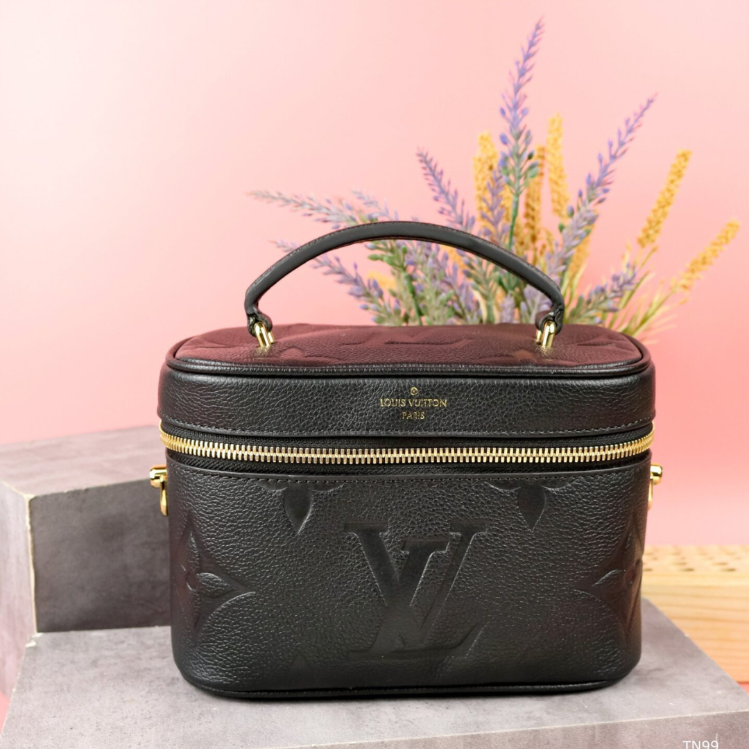 Louis Vuitton LV Clutch Black Box Handbag Replica 11 19x13x10cm