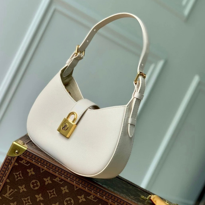 Louis Vuitton LV Lowkey Lock Pattern Woman’s Handbags 26x18x7cm