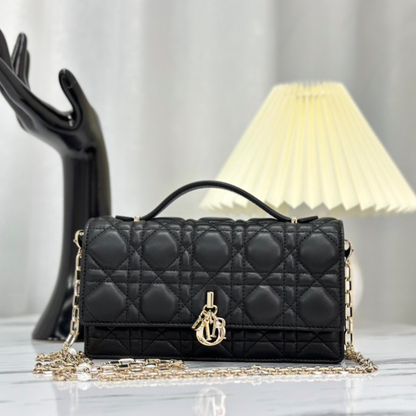 Dior Women’s Super Handbag Black Crossbody Bag 21×11.5cm