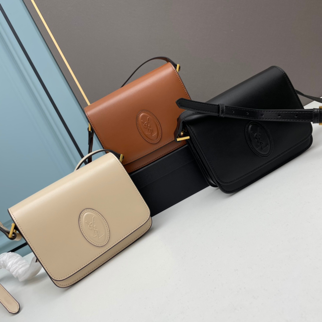 Saint Laurent Le 61 Saddle Shoulder Bag in Calfskin