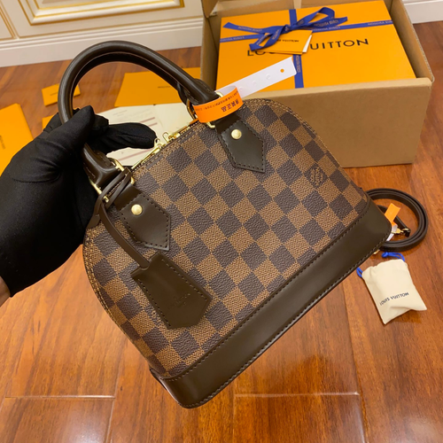 LOUIS VUITTON ALMA BB
