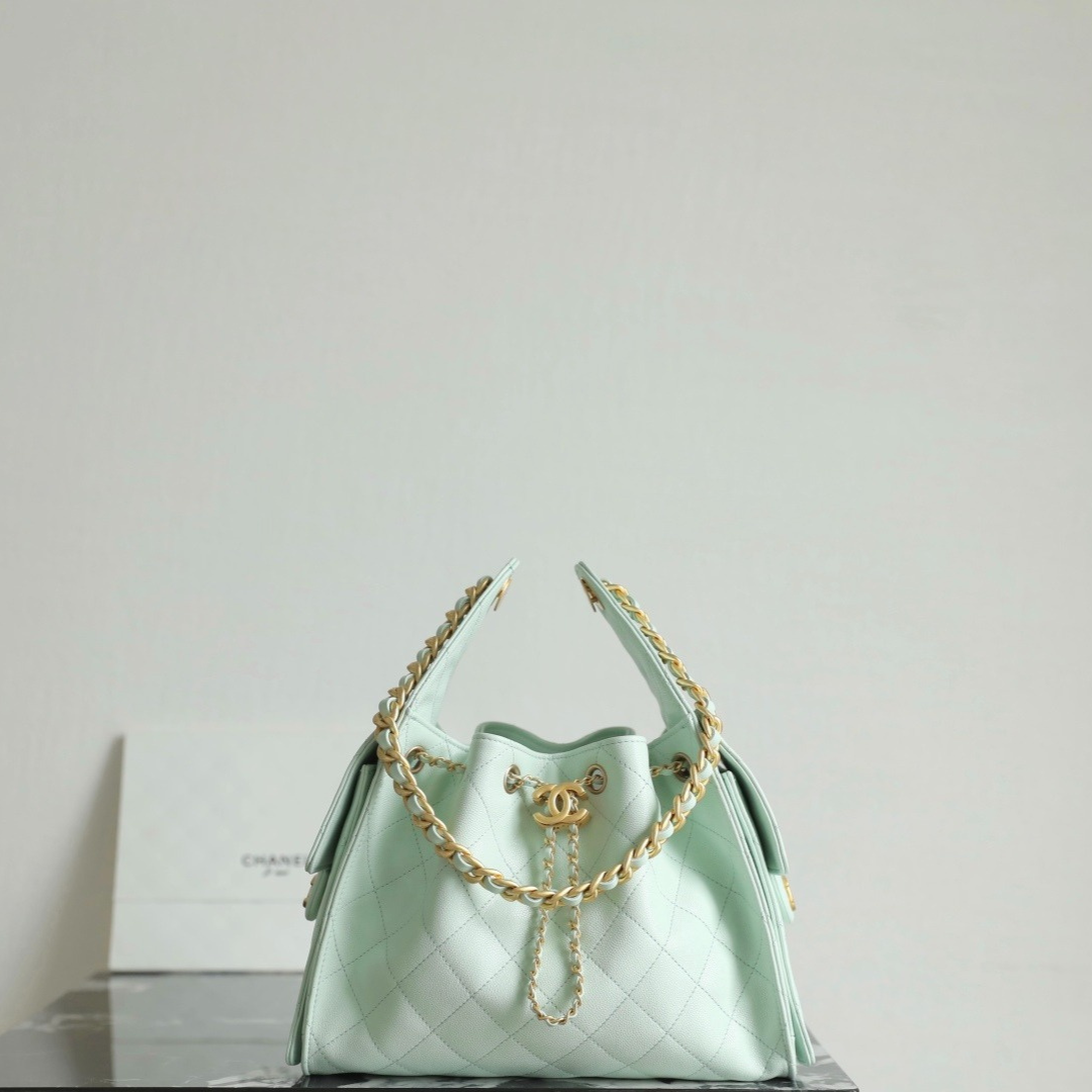 CHANEL 25 HANDBAG 30 IN GREEN CAVIER GOLD HARDWARE
