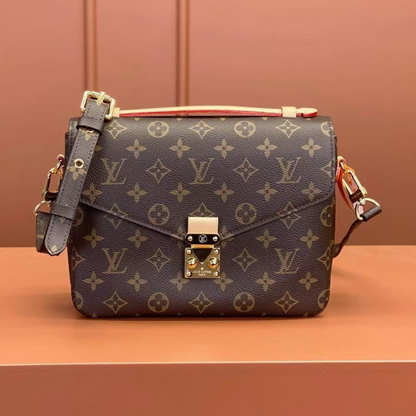 Louis Vuitton Pochette Métis Canvas