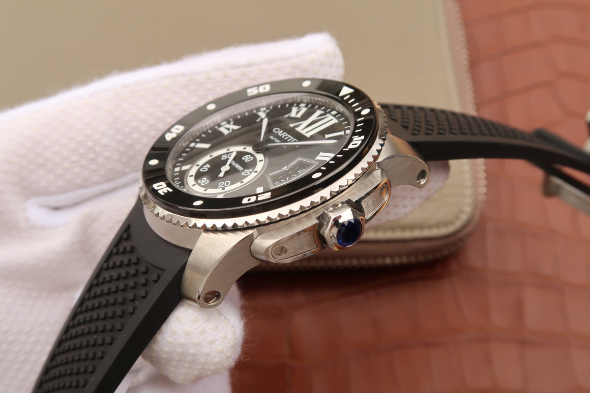 CALIBRE DIVER 42 AUTOMATIC STEEL CASE BLACK DIAL