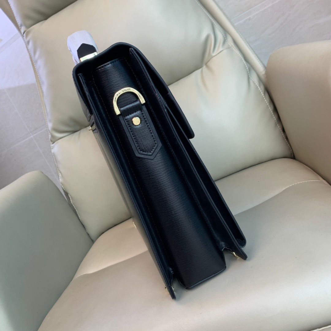 Mont blanc leather Bag