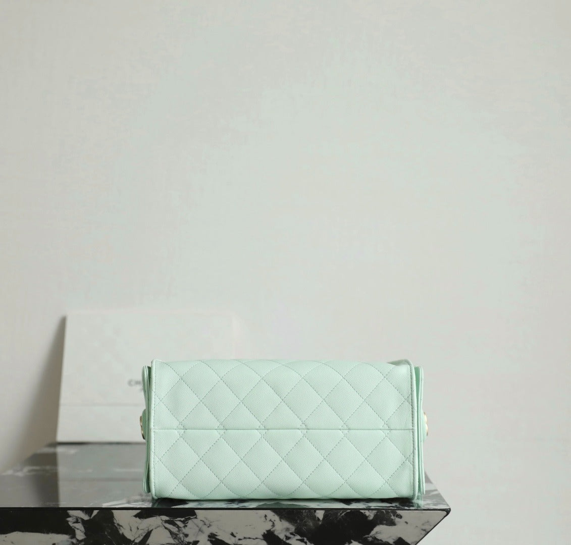 CHANEL 25 HANDBAG 30 IN GREEN CAVIER GOLD HARDWARE