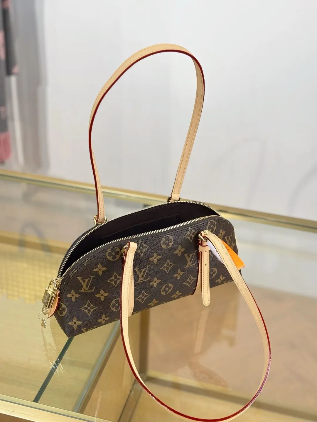 Louis Vuitton Squire East West bag Monogram