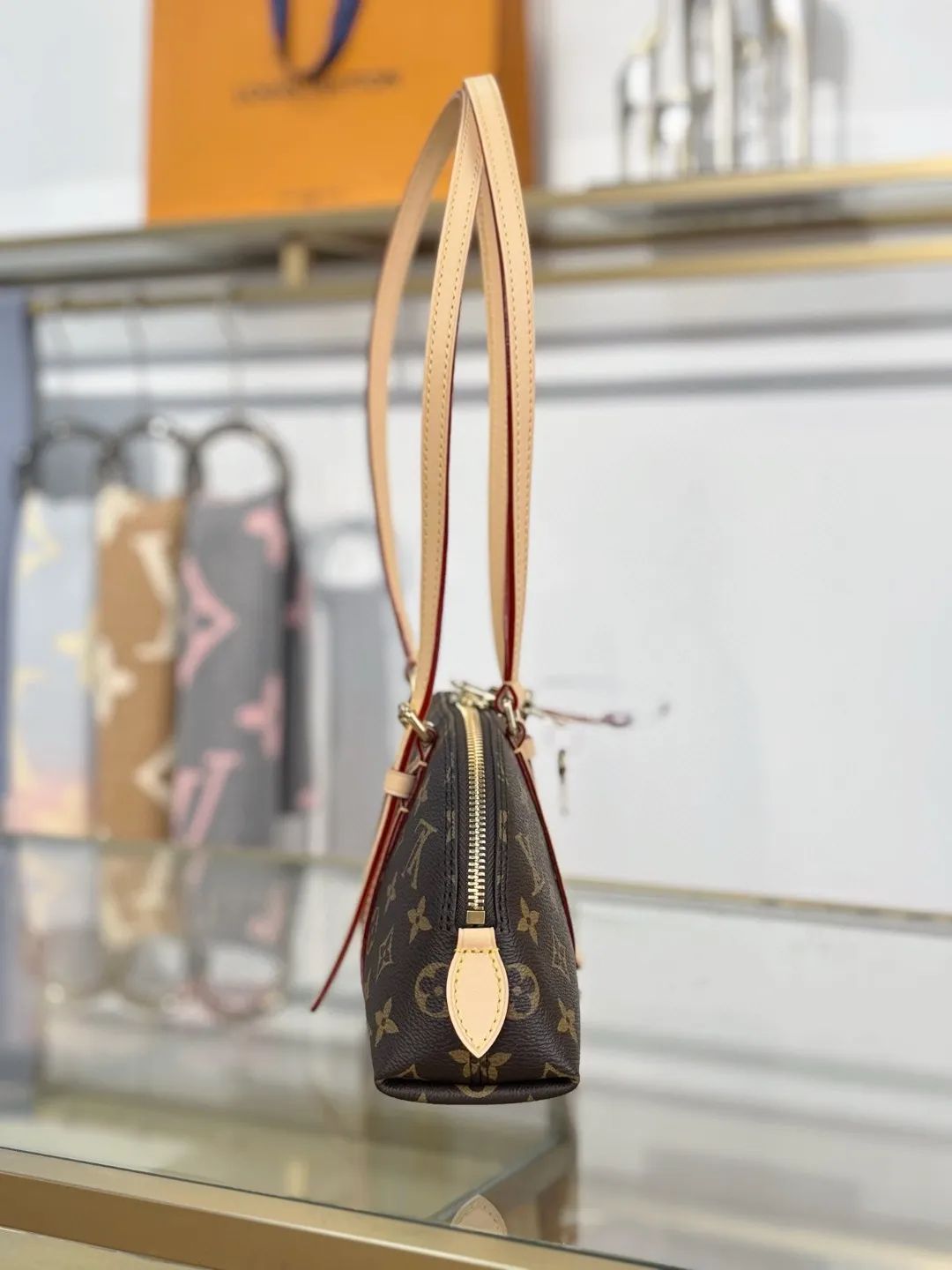 Louis Vuitton Squire East West bag Monogram