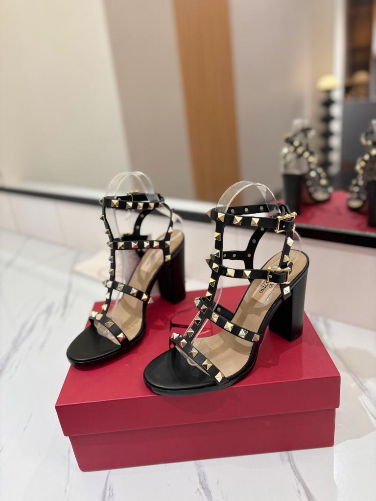 Valentino Rockstud block heel black