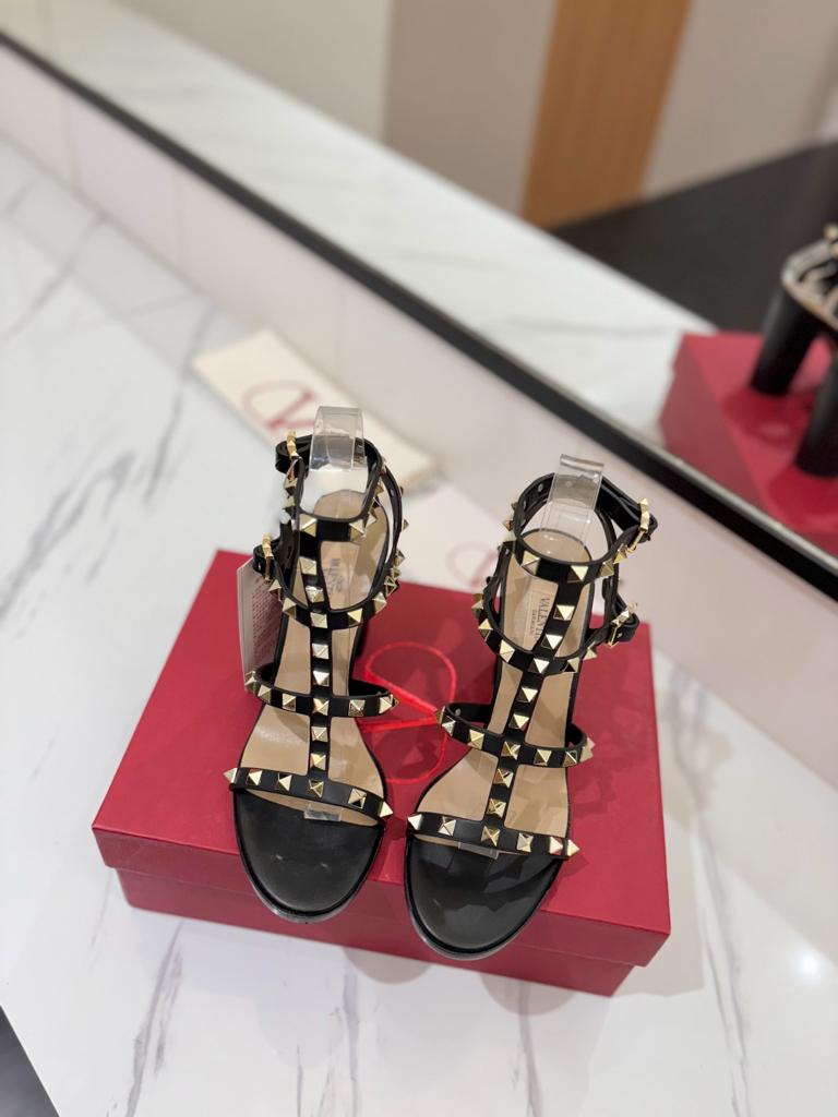 Valentino Rockstud block heel black