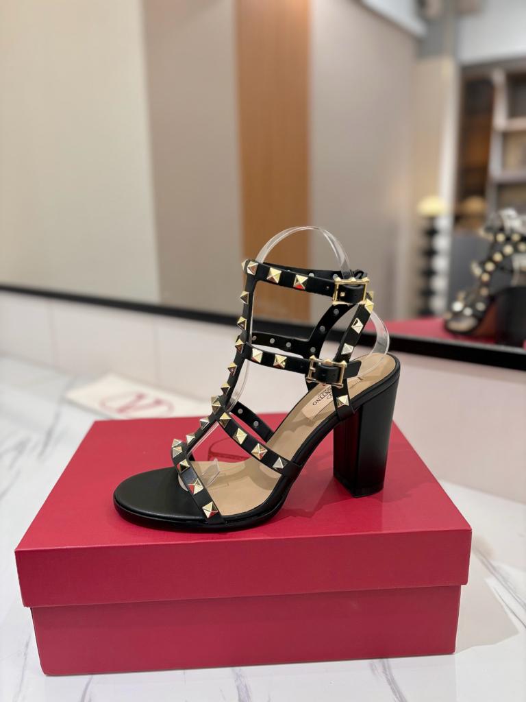 Valentino Rockstud block heel black