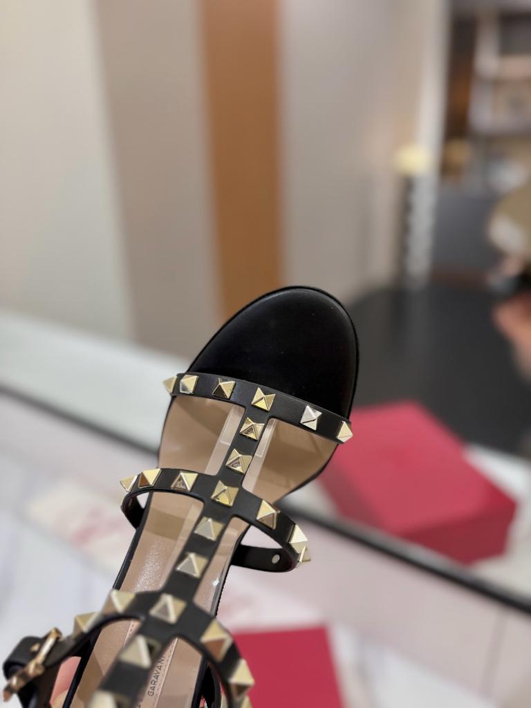 Valentino Rockstud block heel black