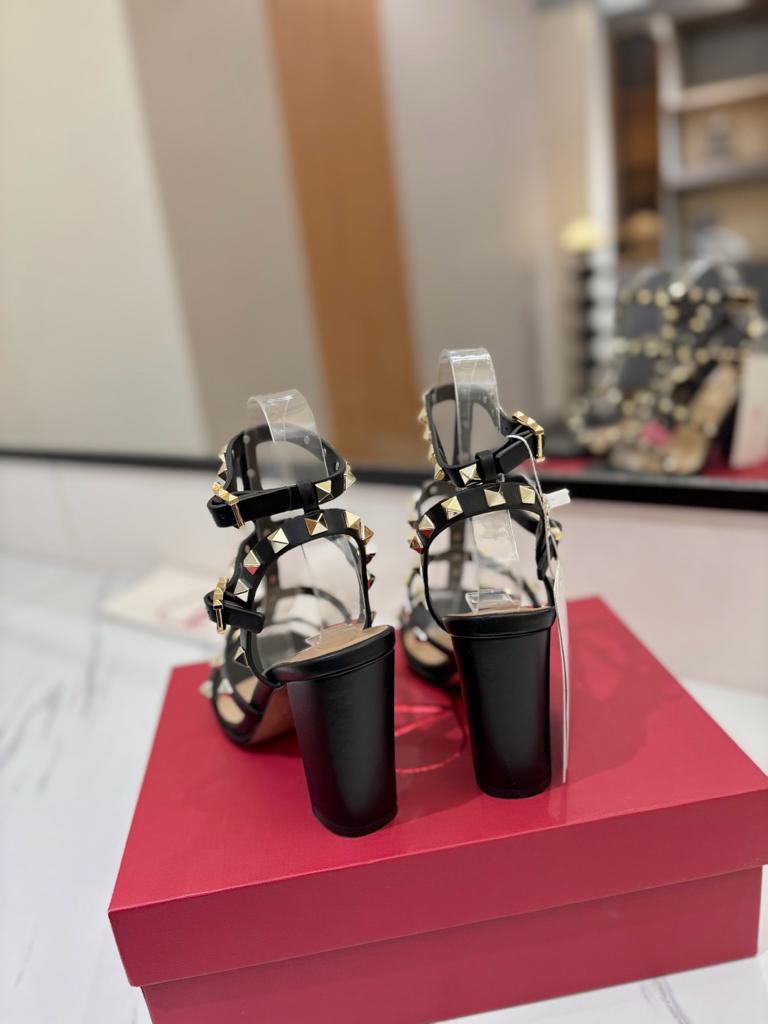 Valentino Rockstud block heel black